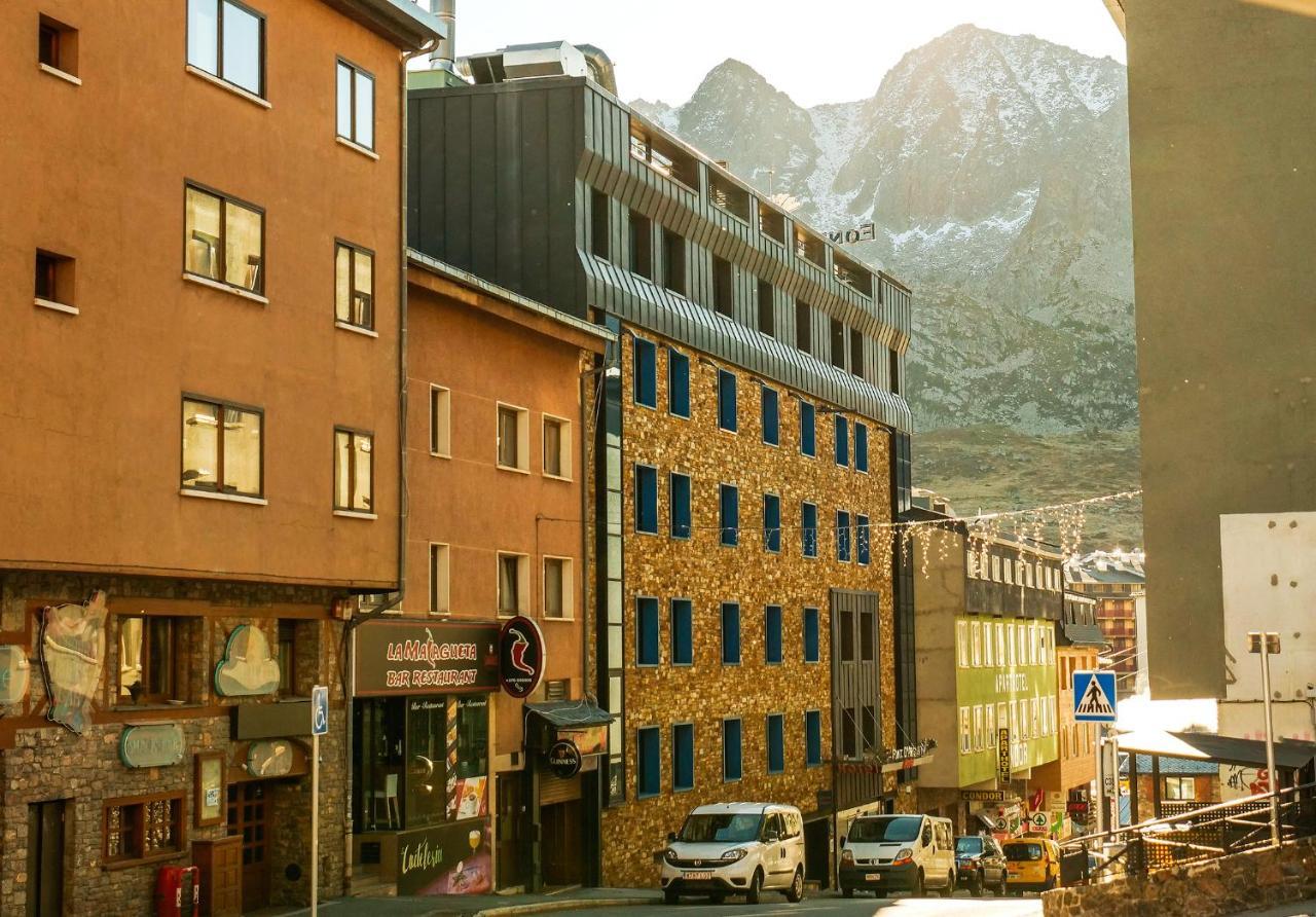 Kione Calgary Apartment Pas De La Casa Ngoại thất bức ảnh