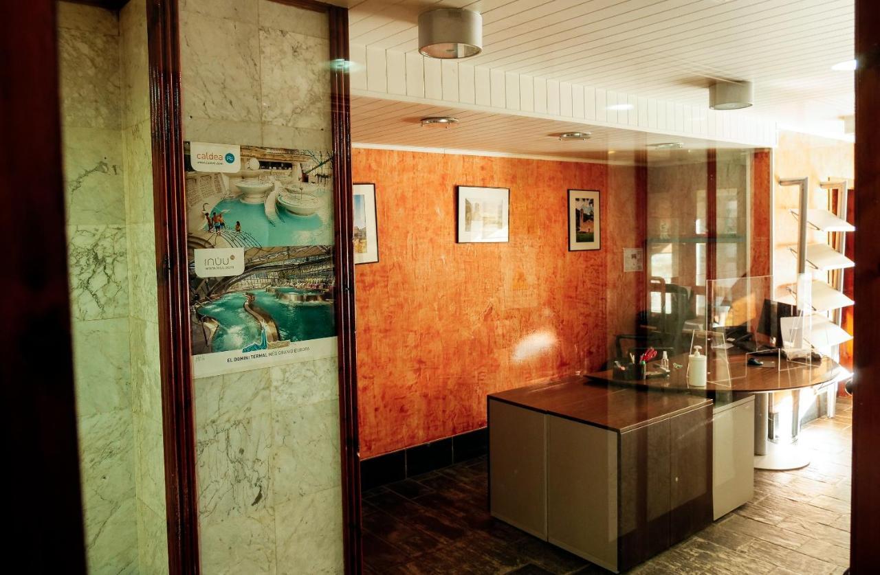 Kione Calgary Apartment Pas De La Casa Ngoại thất bức ảnh